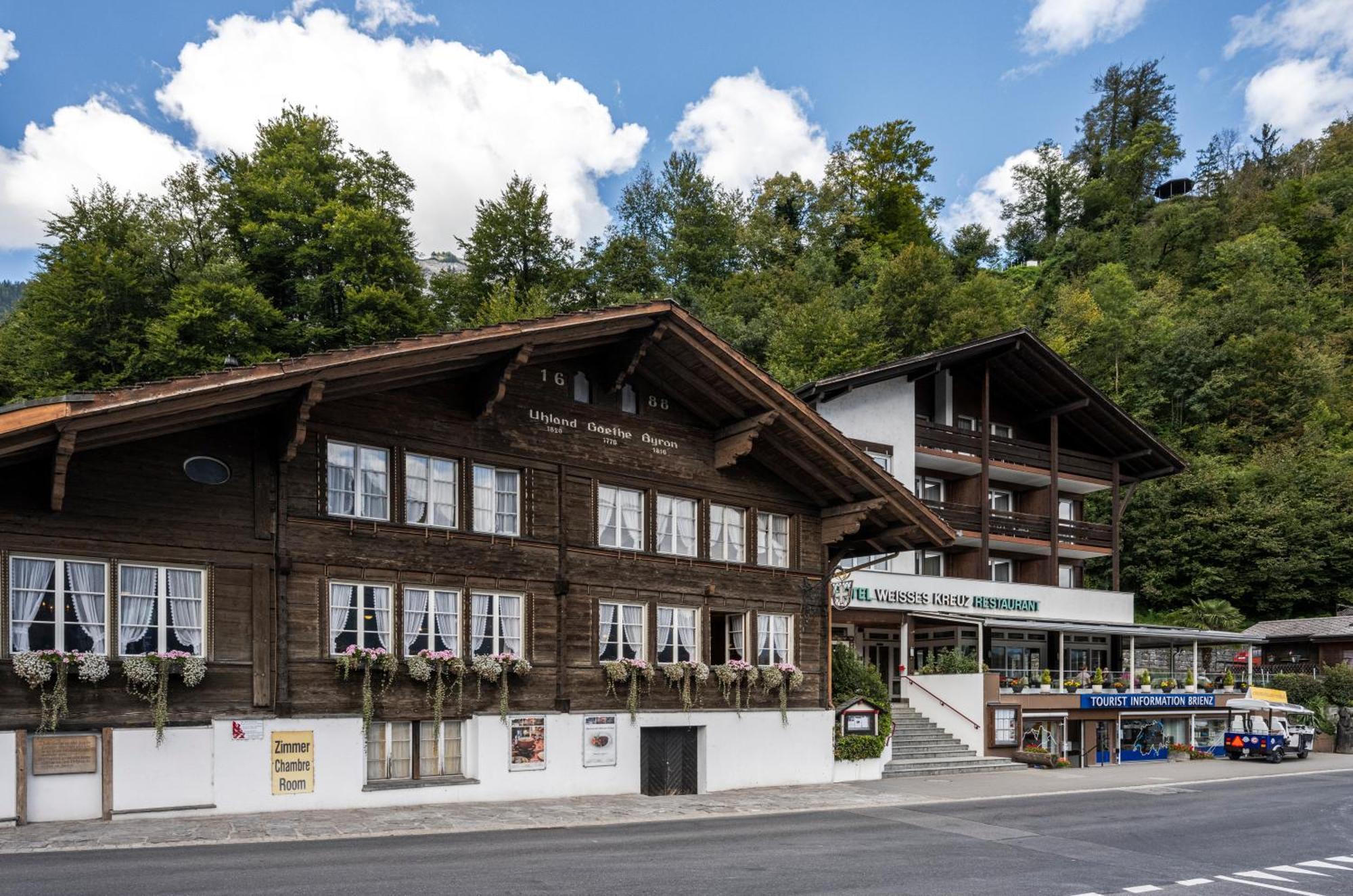 Hotel Weisses Kreuz Brienz  Exterior photo